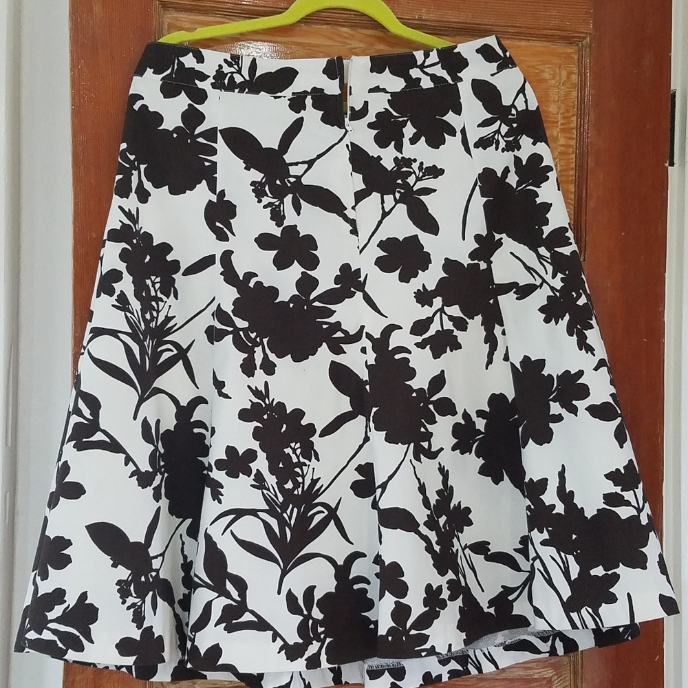 H & M Style Skirt View 2